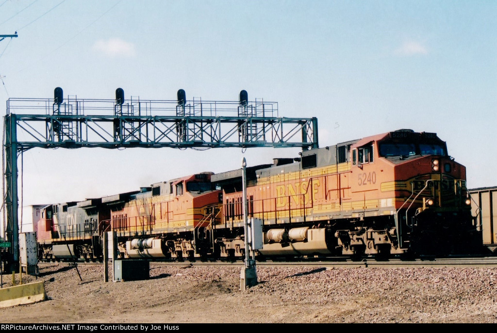 BNSF 5240 West